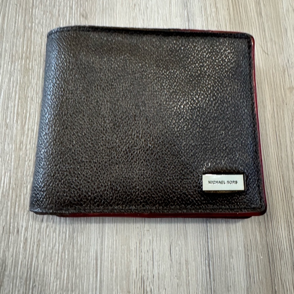 Micheal Kors Men’s Wallet
